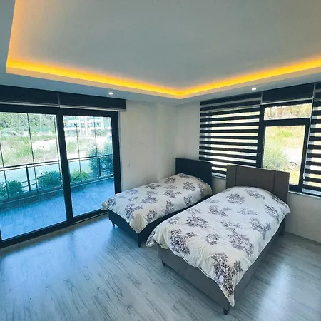#8 Kargi - Luxerioese Duplex Mit Pool, Garten, Balkonen In Meeresnaehe